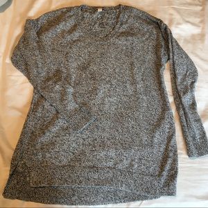 GAP Sweaters - Black & White Knit Tunic Sweater GAP Sweaters - Black & White Knit Tunic Sweater